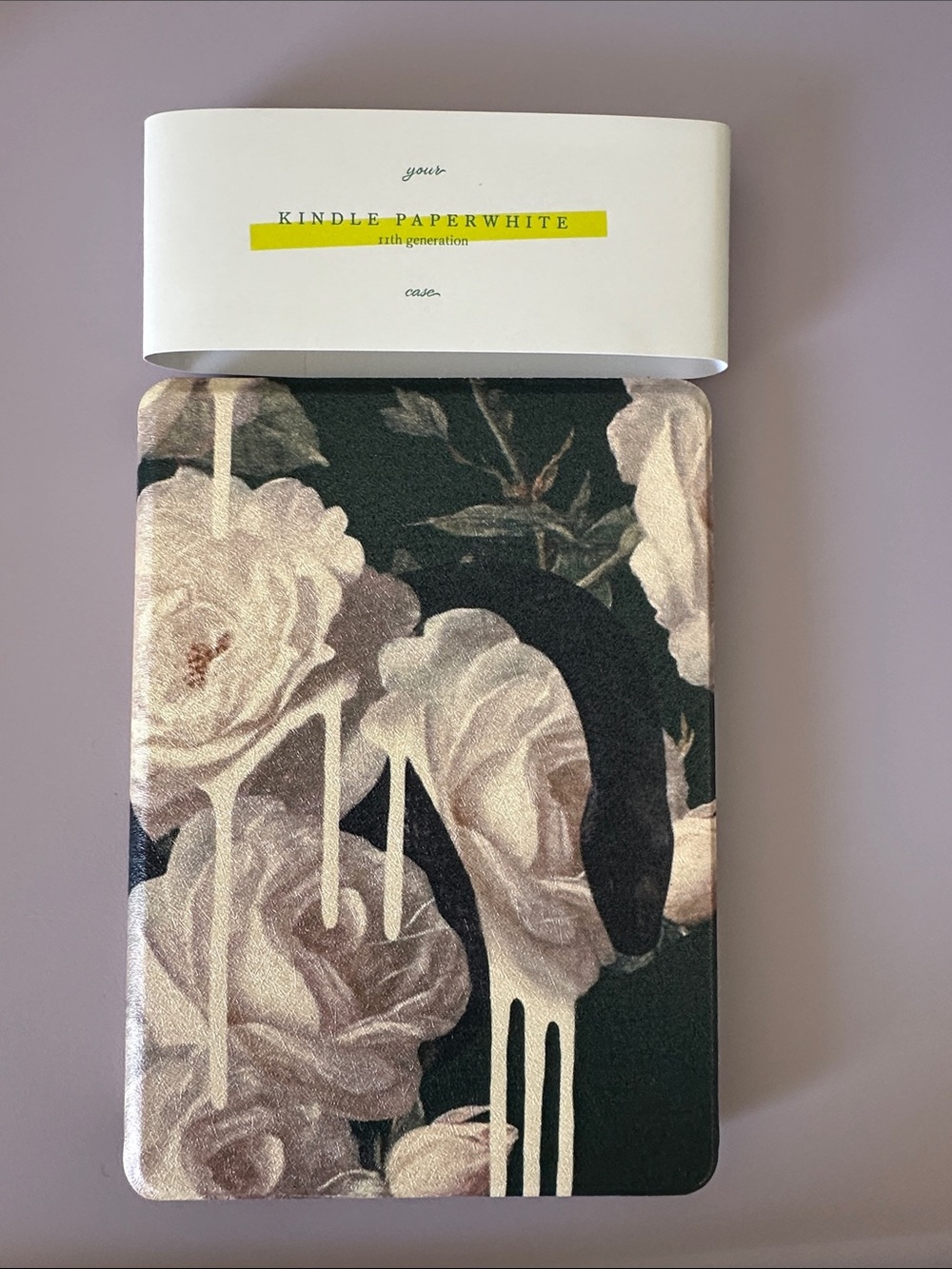 Kindle Paperwhite 11th generation Floral Drip Design Case - Black & Cream